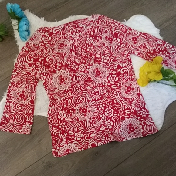 2/$24 Red Print Plus Size Women's Top 3XL - Picture 5 of 9